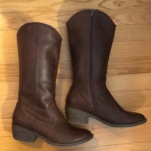 AE Riding Boots Size 7